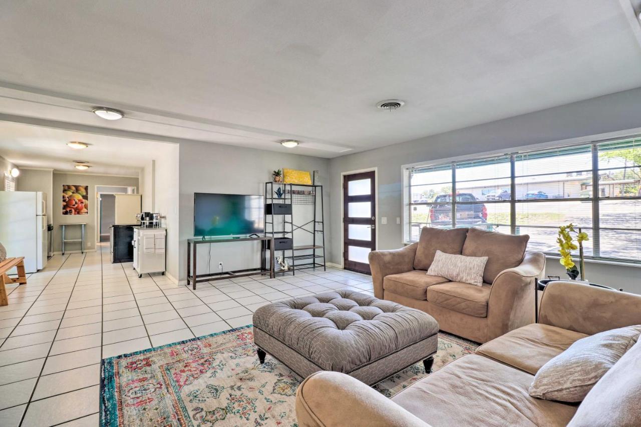 Renovated Austin Home With Yard About 9 Mi To Dtwn! Exterior photo