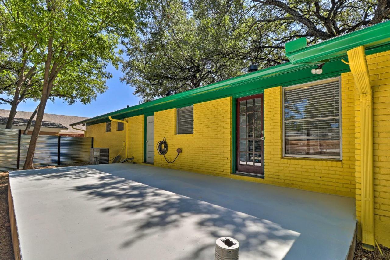 Renovated Austin Home With Yard About 9 Mi To Dtwn! Exterior photo